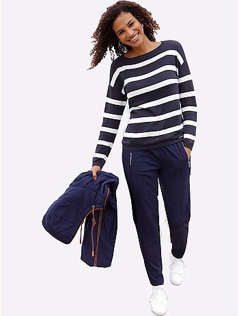 Pull en tricot fin encolure en u discrète - taille standard - witt