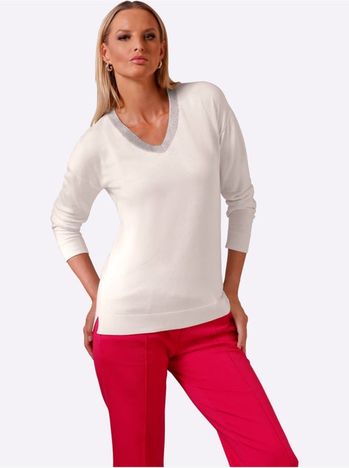 Pull En Tricot Fin Jolies Pierres Brillantes Fantaisie - Taille Standard - Helline - Kiabi Pull En Tricot Fin Jolies Pierres Brillantes Fantaisie - Taille Standard - Helline - Kiabi