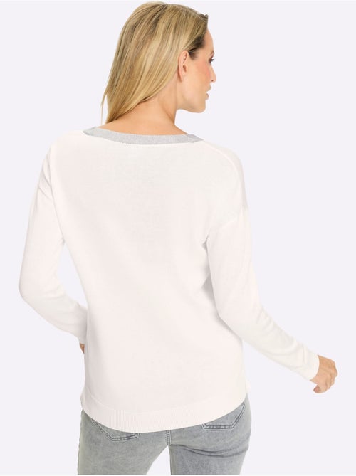 Pull En Tricot Fin Jolies Pierres Brillantes Fantaisie - Taille Standard - Helline - Kiabi Pull En Tricot Fin Jolies Pierres Brillantes Fantaisie - Taille Standard - Helline - Kiabi