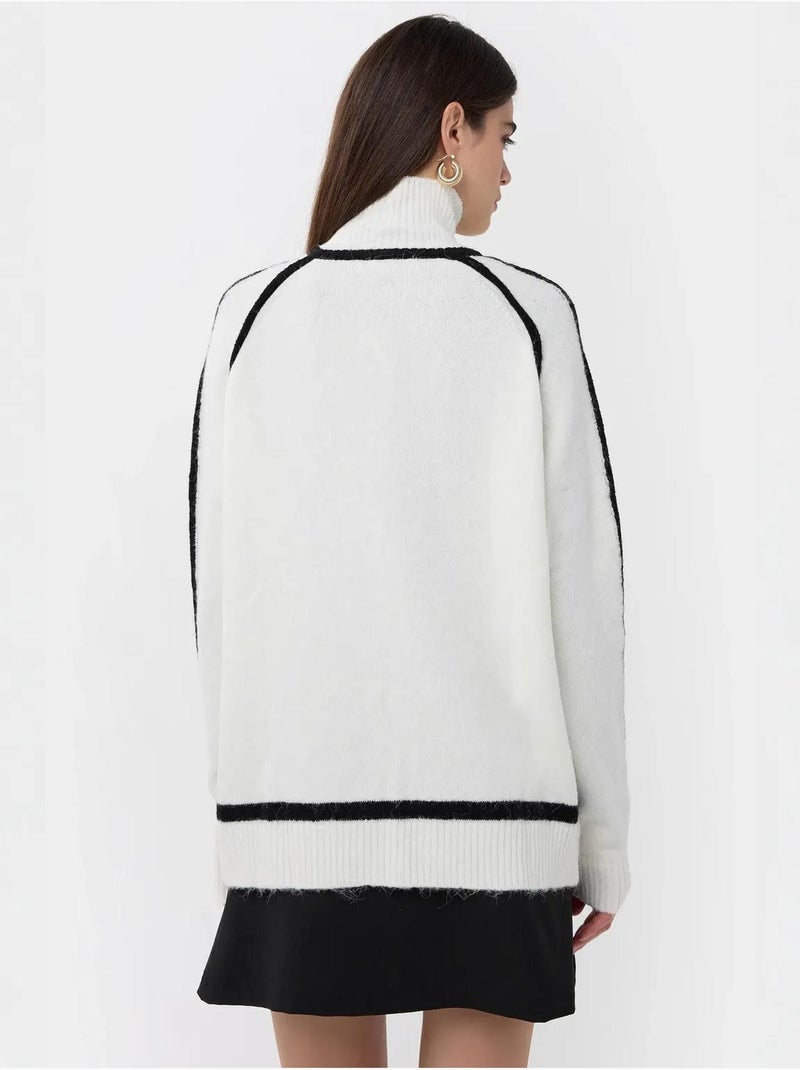 Pull en tricot surdimensionné avec détails contrastés Blanc - Kiabi