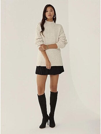 Pull en tricot tressé