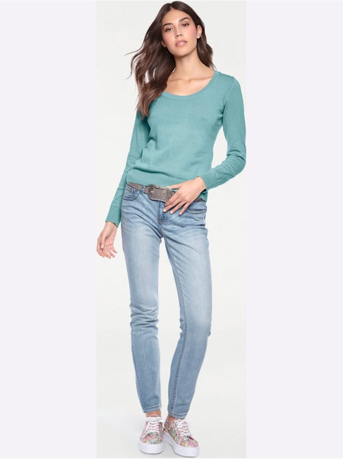Pull Encolure Ronde - Taille Standard - Helline - Kiabi Pull Encolure Ronde - Taille Standard - Helline - Kiabi