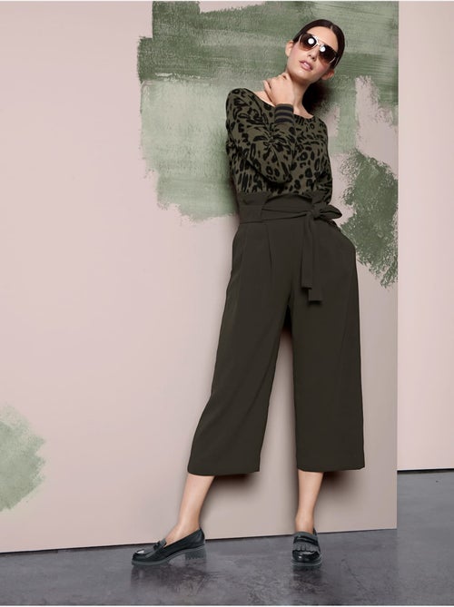 Pull encolure ronde - taille standard - helline - Kiabi Pull encolure ronde - taille standard - helline - Kiabi