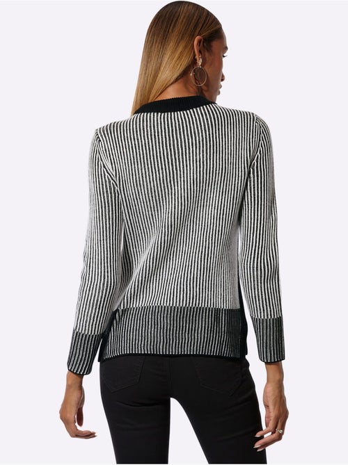 Pull Encolure Ronde Avec Coton Biologique - Taille Standard - Helline - Kiabi Pull Encolure Ronde Avec Coton Biologique - Taille Standard - Helline - Kiabi
