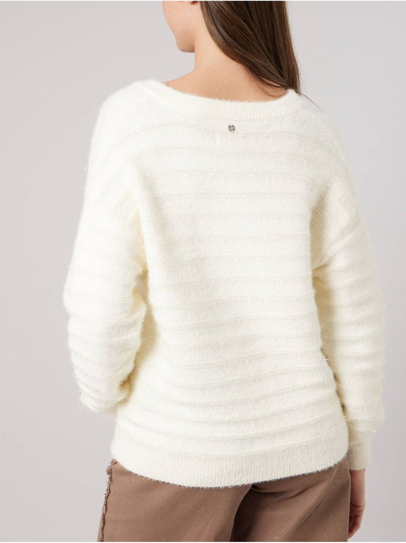 Pull femme ample duveteux rayures brillantes 'deeluxe' Blanc cassé - Kiabi