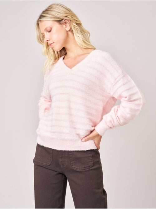 Pull femme ample duveteux rayures brillantes 'deeluxe' - Kiabi Pull femme ample duveteux rayures brillantes 'deeluxe' - Kiabi