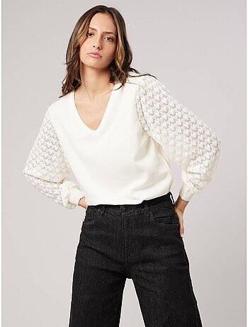 Pull femme col v manches ajourées 'deeluxe'