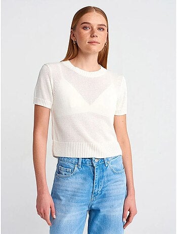 Pull femme en maille côtelée à col rond et manches courtes dilvin