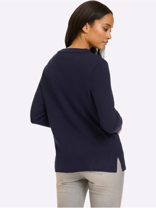 Pull Fentes Tendance à L'ourlet - Taille Standard - Helline - Kiabi Pull Fentes Tendance à L'ourlet - Taille Standard - Helline - Kiabi