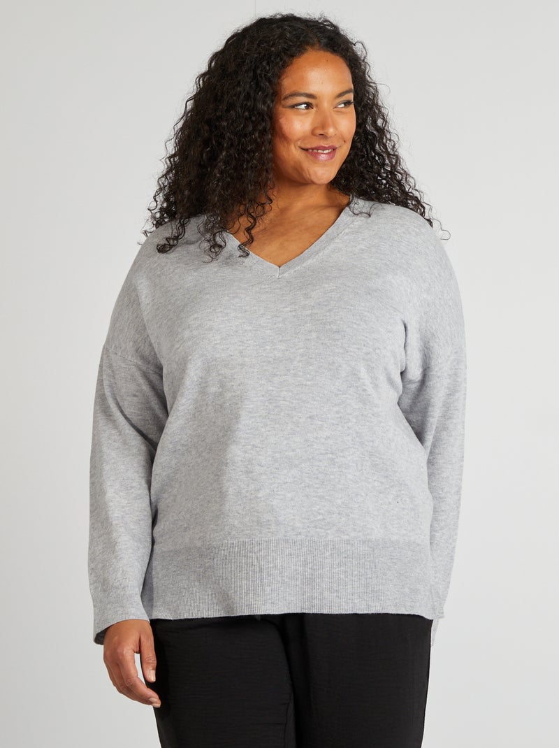 Pull fin à col V Gris - Kiabi