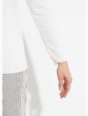 Pull fin avec angora et laine, col V