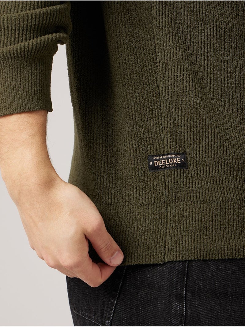 Pull homme col rond poche zippée 'deeluxe' Kaki foncé - Kiabi