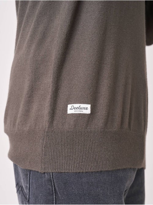 Pull homme poche zipée 'deeluxe' - Kiabi Pull homme poche zipée 'deeluxe' - Kiabi