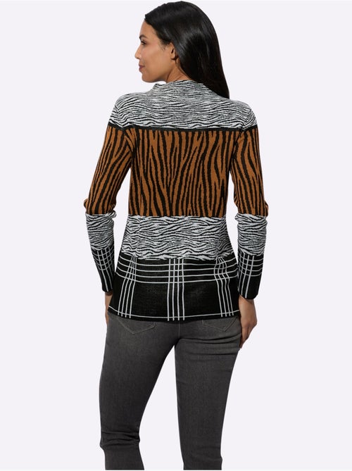 Pull jacquard avec col corolle et manches longues à imprimé animal - Taille standard - Moda Vilona - Kiabi Pull jacquard avec col corolle et manches longues à imprimé animal - Taille standard - Moda Vilona - Kiabi