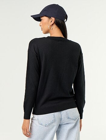 Pull léger à col V