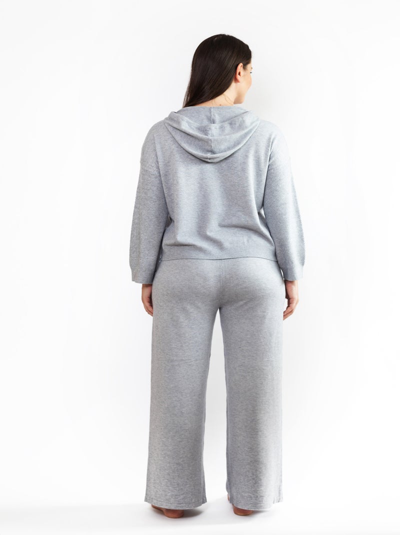 PULL LEGER AVEC CAPUCHE FEMME PIPER VÊTEMENT D'INTÉRIEUR Gris - Kiabi