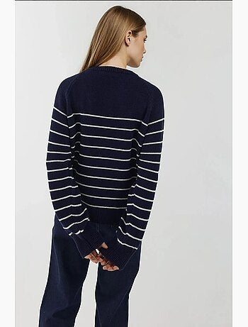 Pull léontine hiccup
