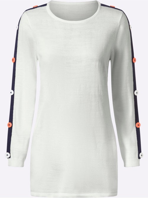 Pull long à col rond avec boutons décoratifs et rayures contrastées - Taille standard - Moda Vilona - Kiabi