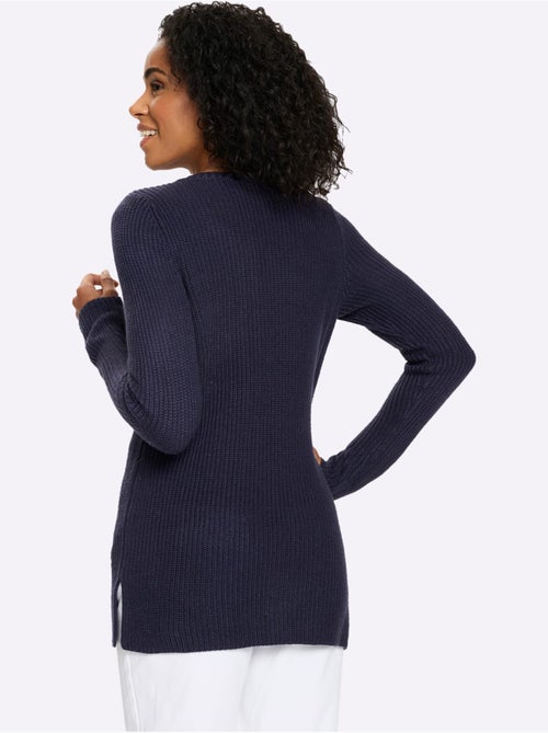 Pull long joli aspect côtelé - taille standard - moda vilona - Kiabi Pull long joli aspect côtelé - taille standard - moda vilona - Kiabi
