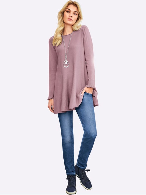 Pull long légèrement évasé en tricot fin avec col rond - taille standard - helline - Kiabi Pull long légèrement évasé en tricot fin avec col rond - taille standard - helline - Kiabi