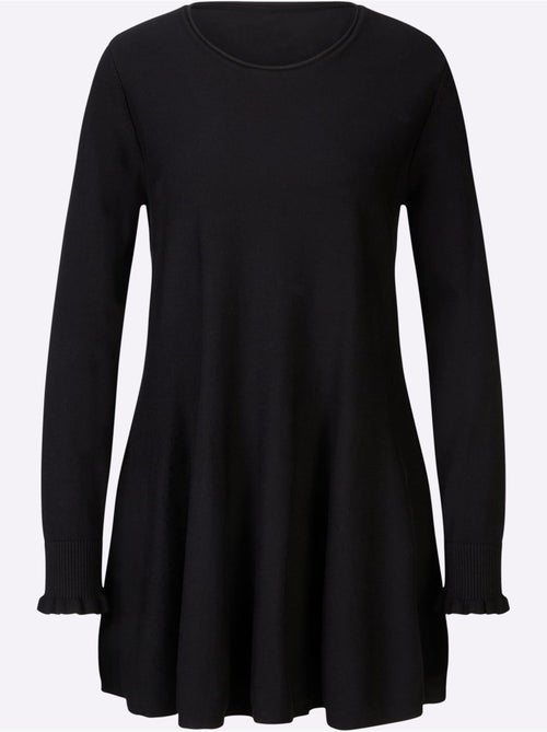 Pull long légèrement évasé en tricot fin avec col rond - taille standard - helline - Kiabi Pull long légèrement évasé en tricot fin avec col rond - taille standard - helline - Kiabi