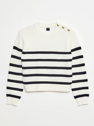 Pull maille côtelée avec épaule boutonnée
