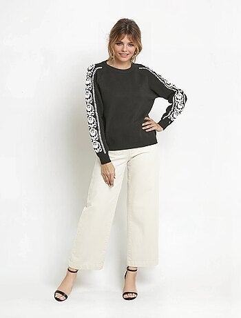Pull maille épaisse broderies manches - AFIBEL