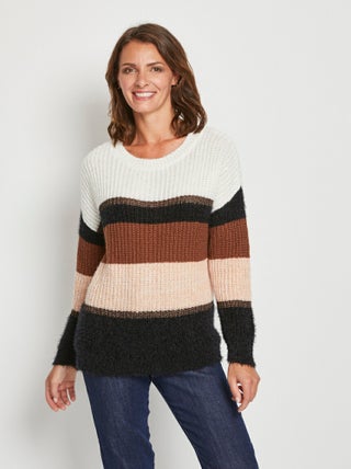 Pull maille poilue effet rayé col rond