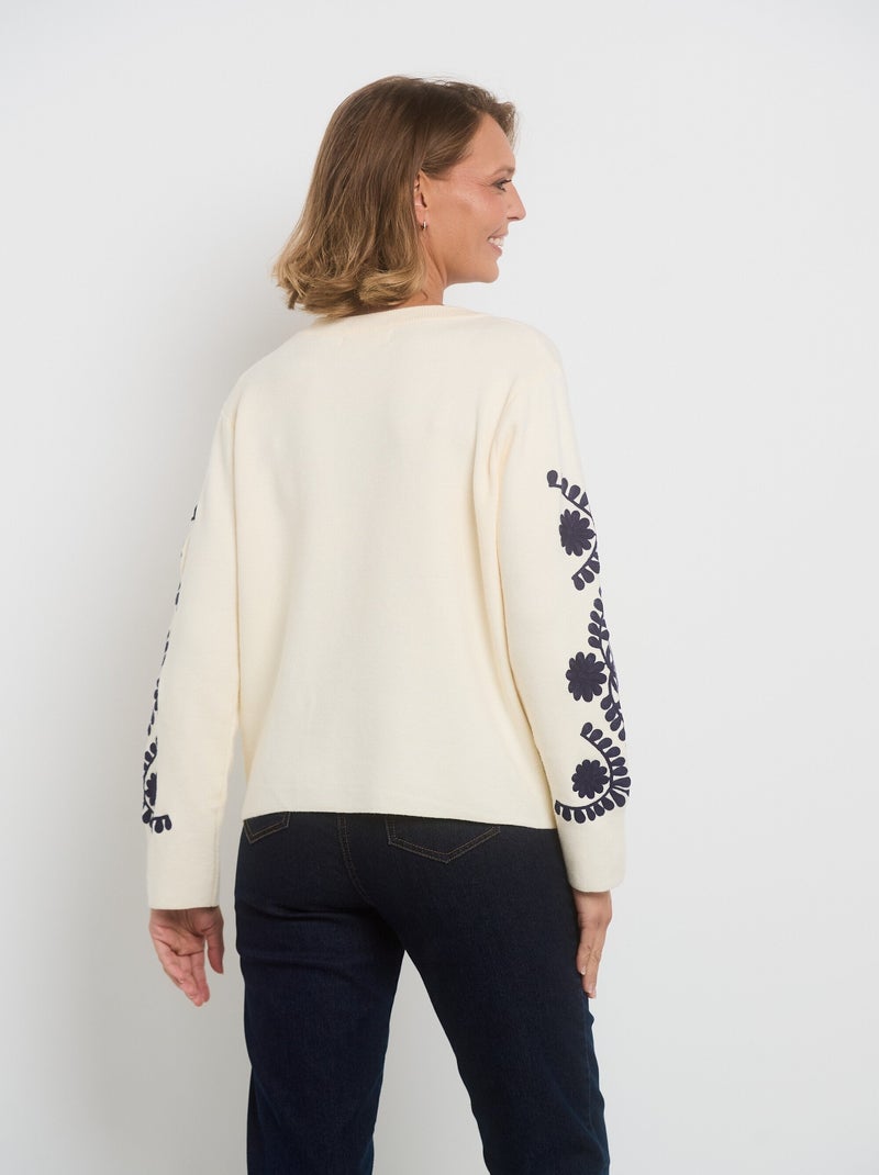Pull manches avec broderies fantaisie Ecru - Kiabi