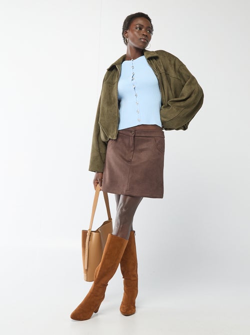 Pull manches courtes avec boutons fantaisie - Kiabi