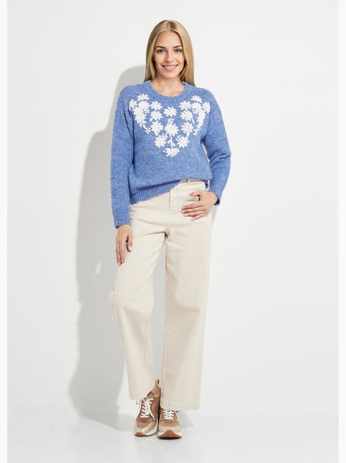 Pull moelleux col rond fleurs brodées - Afibel - Kiabi