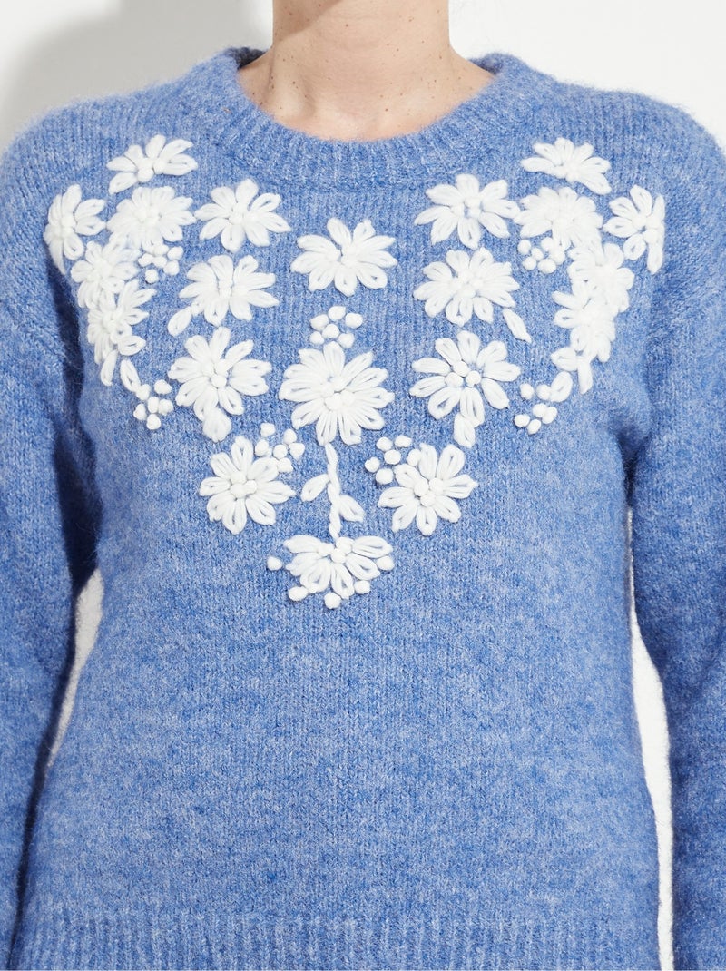Pull moelleux col rond fleurs brodées - Afibel Bleu - Kiabi