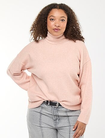 Pull montant avec fente bijou au dos