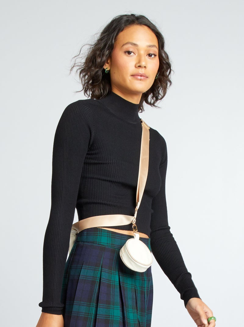 Pull moulant avec ouverture au dos noir - Kiabi