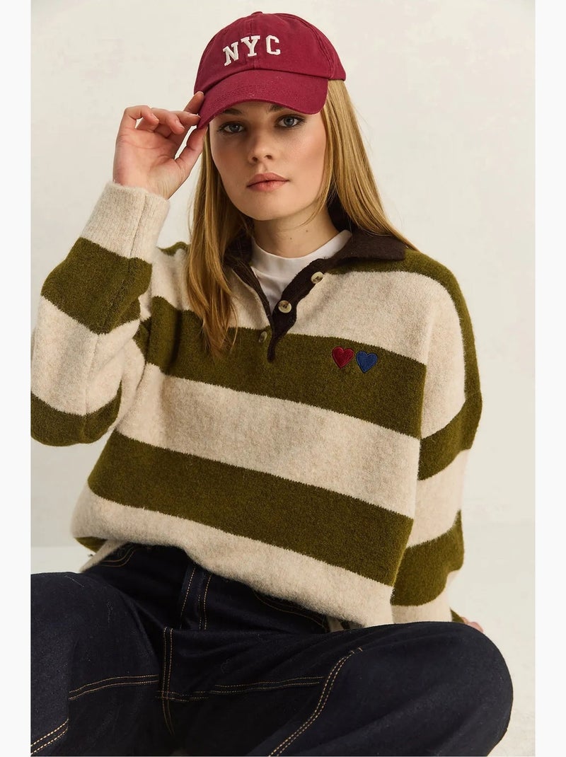 Pull oversize rayé à col polo et broderie lucci Vert olive - Kiabi