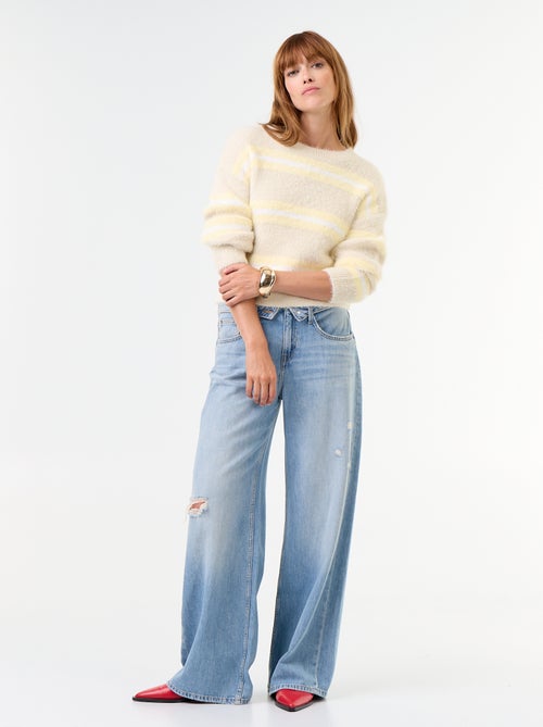 Pull poilu rayé à col rond - Kiabi