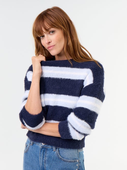Pull poilu rayé à col rond - Kiabi