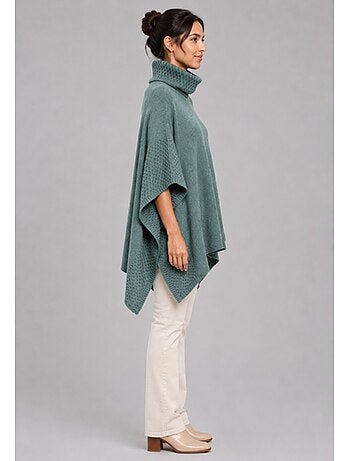 Pull poncho kebello