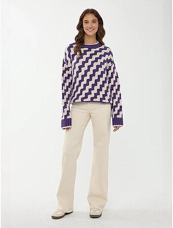 Pull ras du cou à motif zigzag