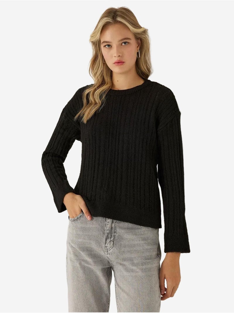 Pull ras du cou coupe décontractée Noir - Kiabi