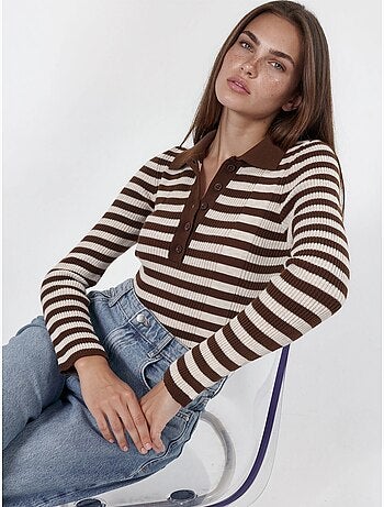 Pull rayé en maille côtelée à col polo et boutons