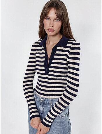 Pull rayé en maille côtelée à col polo et boutons