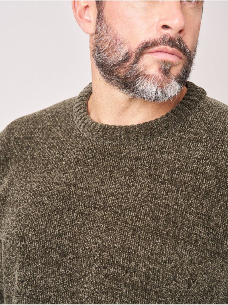Pull regular homme en maille chenille douce 'deeluxe' Kaki - Kiabi