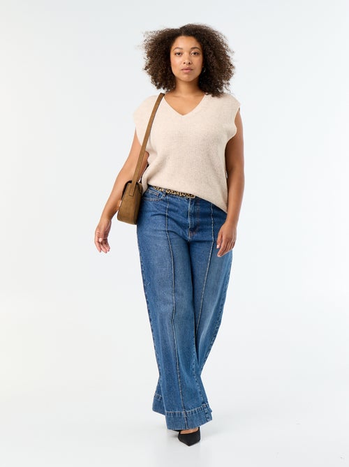 Pull sans manches avec bijoux fantaisies dorés - Kiabi Pull sans manches avec bijoux fantaisies dorés - Kiabi