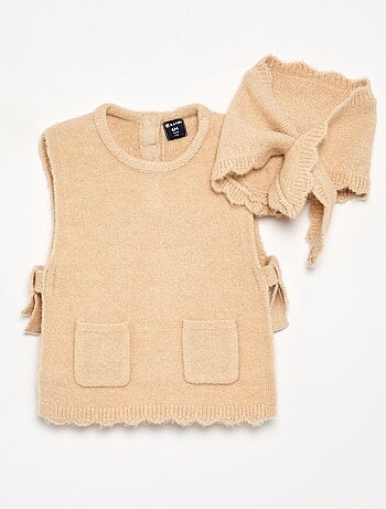 Pull sans manches avec écharpe amovible
