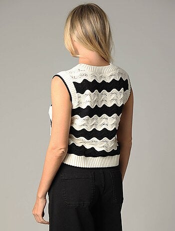Pull sans manches en crochet coton avec col rond 'Deeluxe'