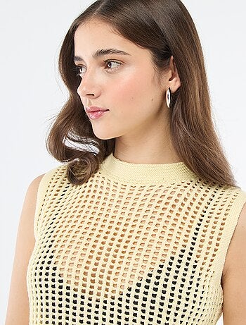 Pull sans manches en crochet