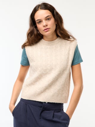 Pull sans manches torsadé