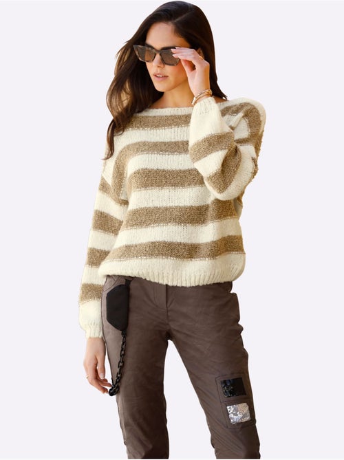 Pull superbe mélange de matières - taille standard - helline - Kiabi Pull superbe mélange de matières - taille standard - helline - Kiabi