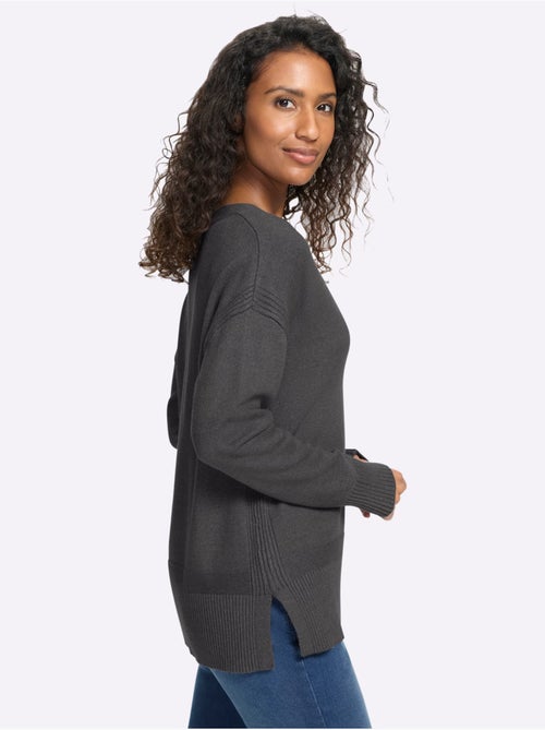 Pull superbe mélange de matières - taille standard - helline - Kiabi Pull superbe mélange de matières - taille standard - helline - Kiabi